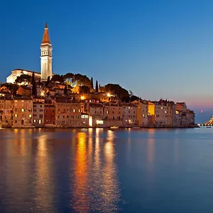 Cvek 2 , Rovinj Kroatien